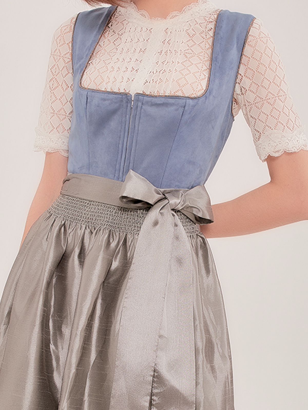 Dirndl in Blau